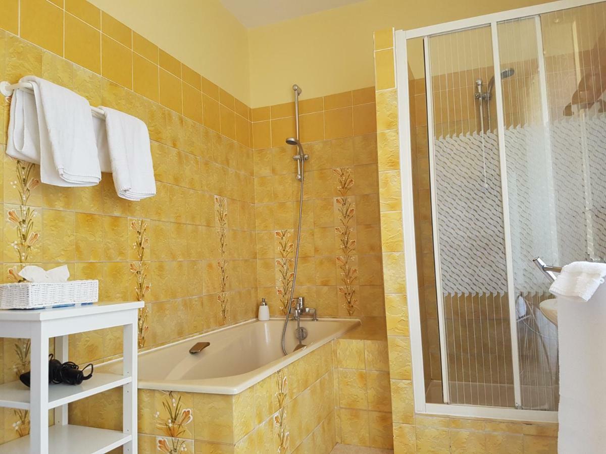 Manoir De Chaix Panzió Truyes Kültér fotó